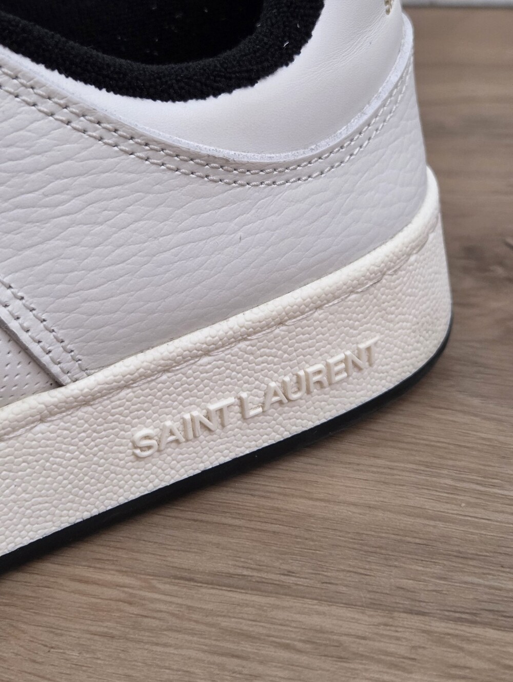 Saint Laurent Unisex Sl61 Low Top Sneaker 42.5 (M 9) Designer Streetwear Casual - Picture 4 of 13
